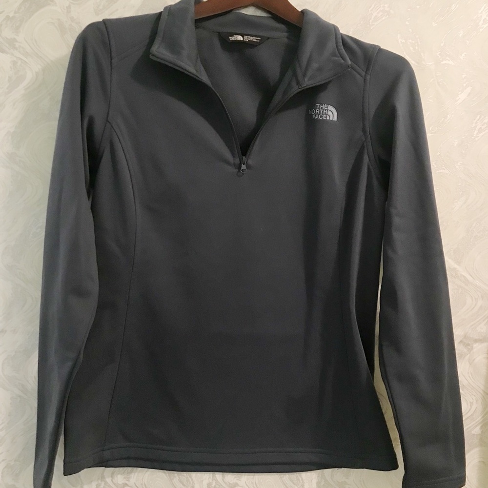 The North Face Quarter Zip Pullover